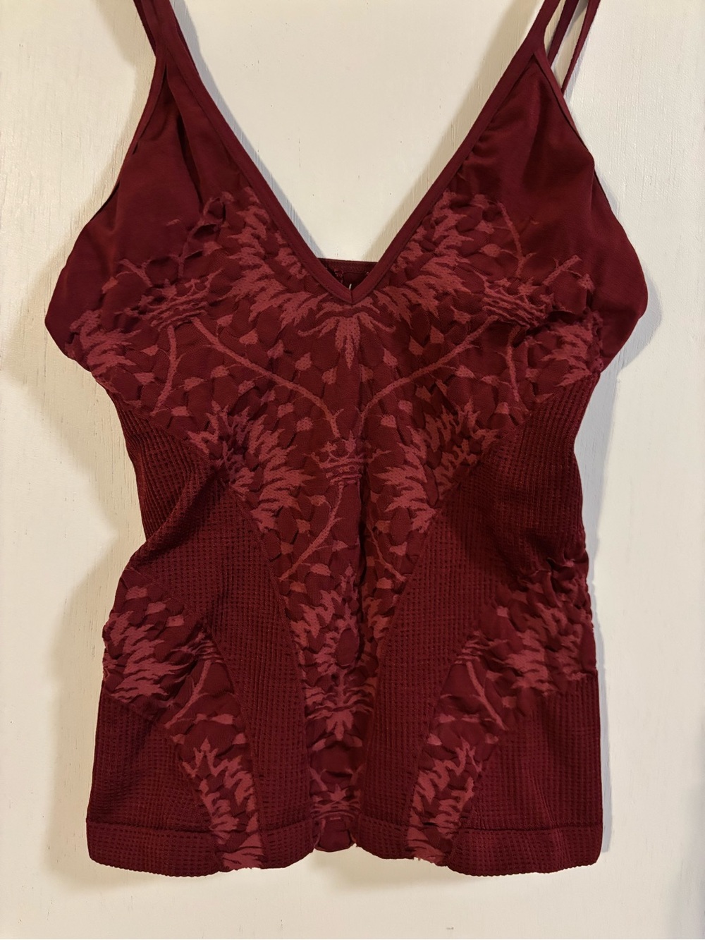 Intimately Free People Burgundy Lace Seamless Cami Tank Top  Stretch